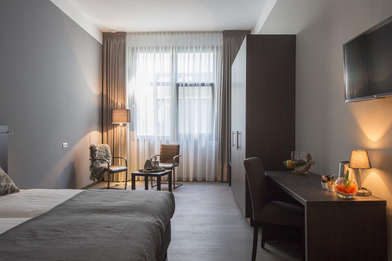Hotel Bladel Bagian luar foto