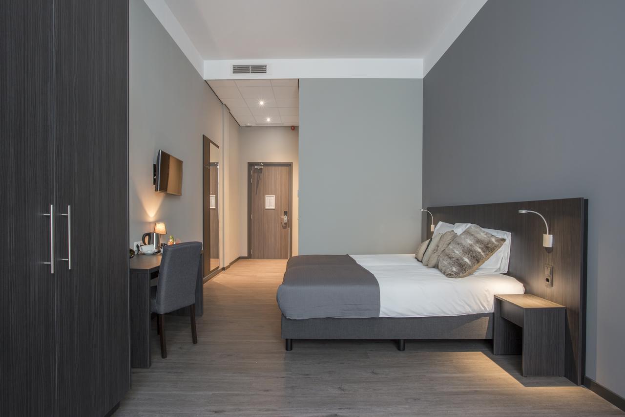 Hotel Bladel Bagian luar foto